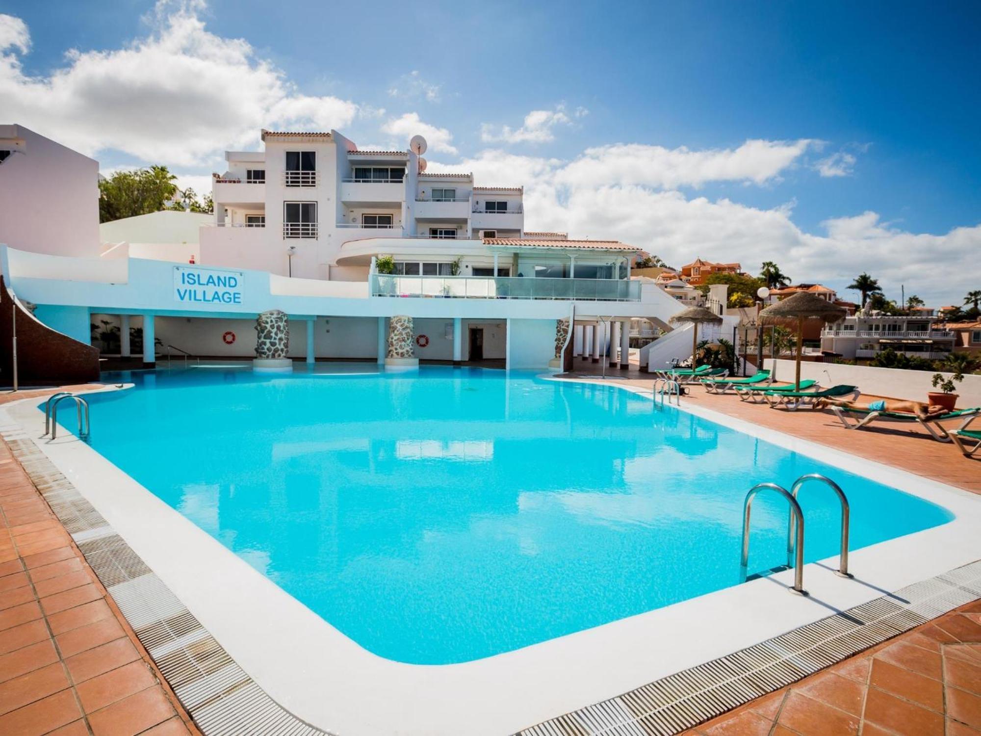 1 Island Village With Wi Fi And Pool 아데제 외부 사진